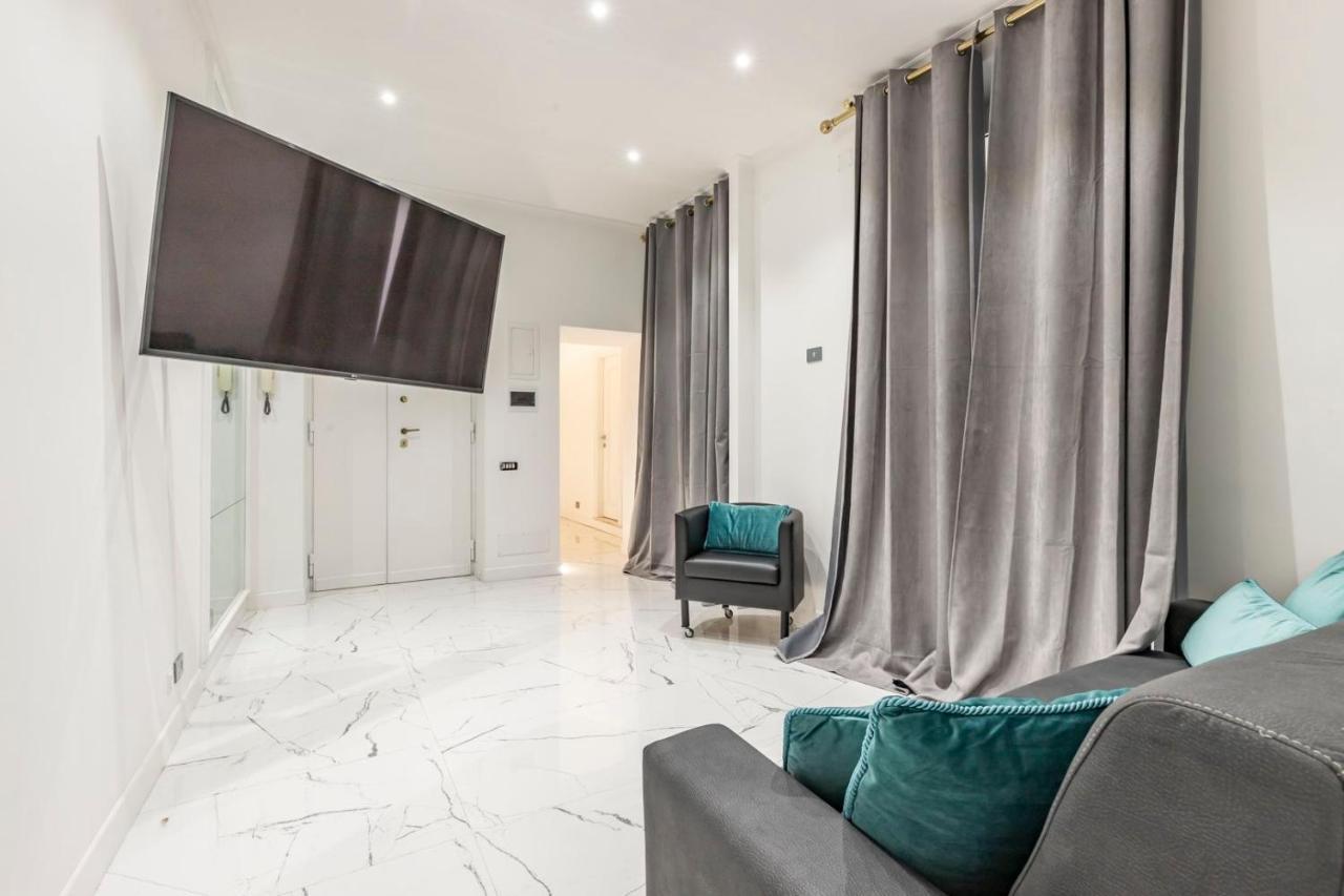 Trevi Luxury Apartment Jacuzzi Rome Buitenkant foto