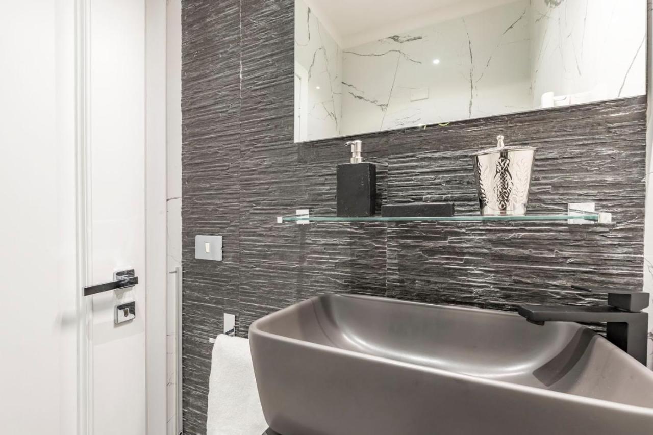 Trevi Luxury Apartment Jacuzzi Rome Buitenkant foto