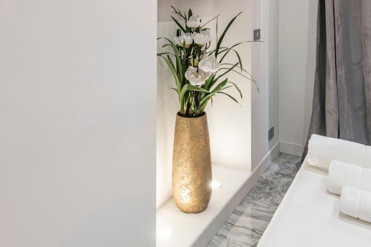 Trevi Luxury Apartment Jacuzzi Rome Buitenkant foto
